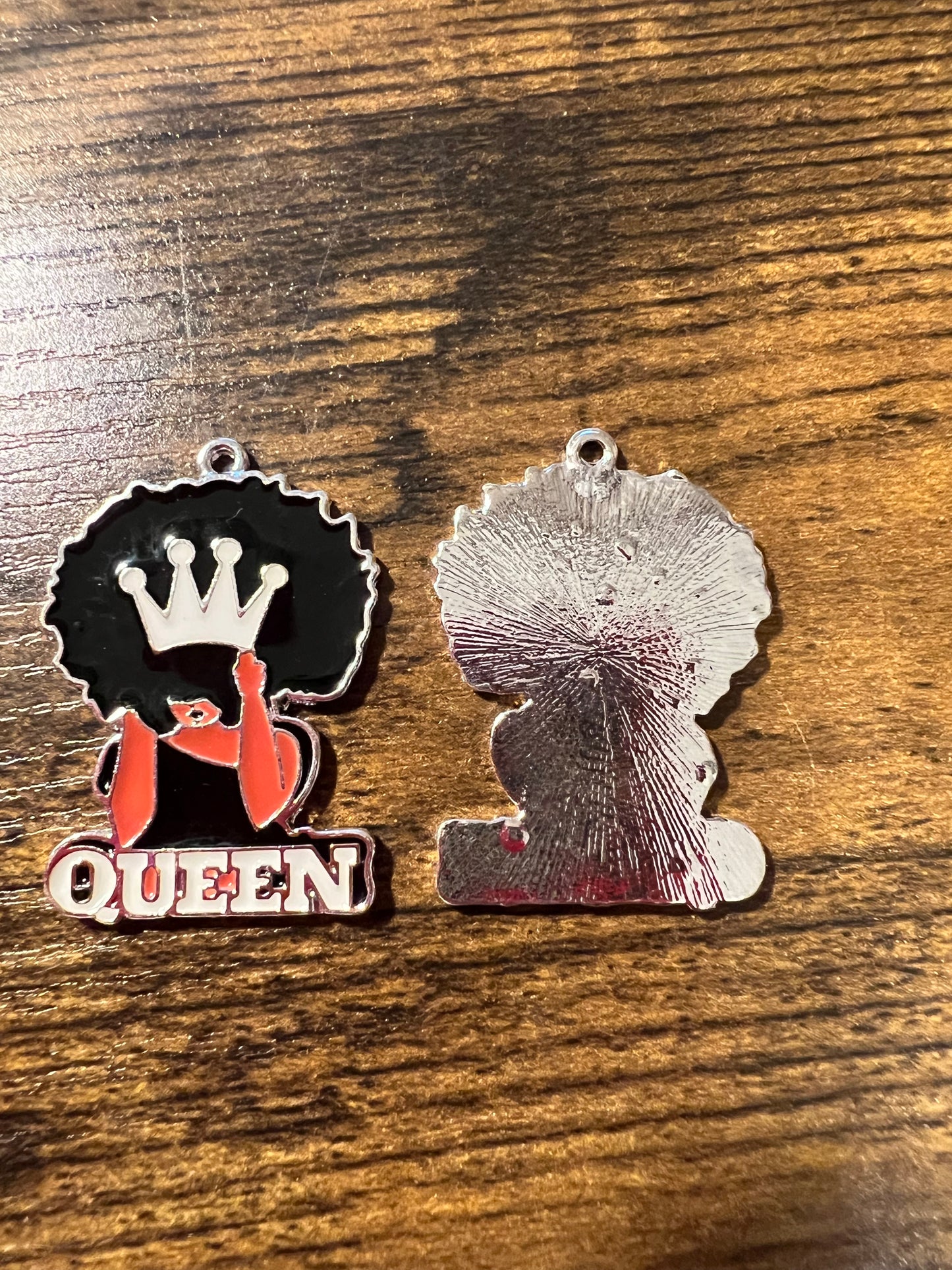 Queen Charms